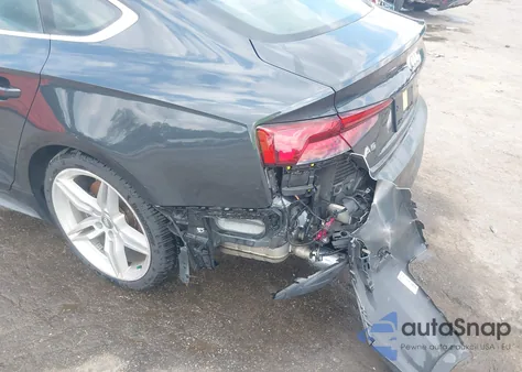 2019 Audi A5 45 Premium z USA, uszkodzony, nr VIN WAUENCF54KA019060